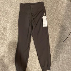 Brand new Vuori daily joggers. Olive green
